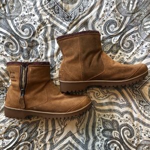 Sorel winter booties